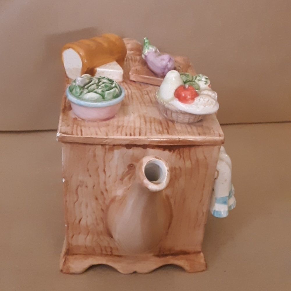 Cardinal Novelty Kitchen Kettle - Picture 3 of 7